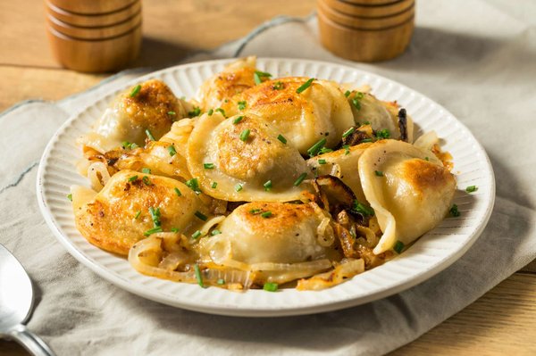 What's the Best Way to Prepare a Traditional Polish Pierogi with a Variety of Fillings?